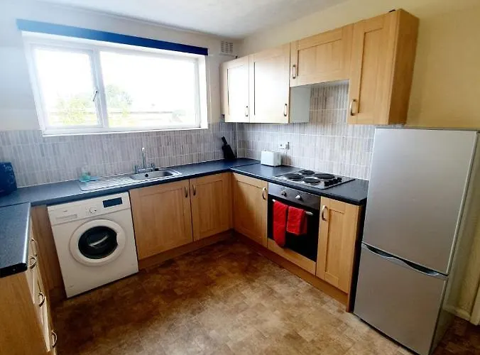 Rayleigh Town Centre 3 Bedroom Apartment