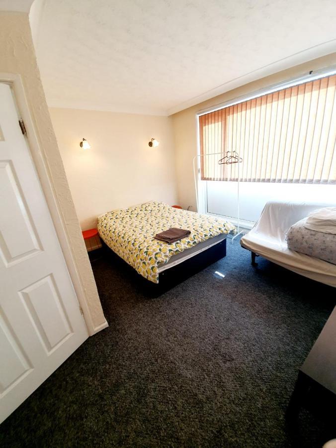Town Centre 3 Bedroom *